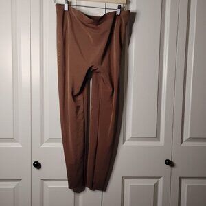 SKIMS Women’s Cocoa Brown Sheer Sculpt Low Back Cropped Leggings Size XL